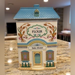 Vintage 1990 Lenox Village Porcelain FLOUR Bake Shoppe Canister- no chip/crack